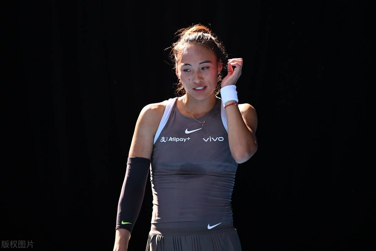 郑钦文传来1喜1悲两大消息： 主教练里巴回归，但TOP10或保不住了