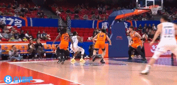 😡我得还回来！库马杰旱地拔葱强势隔扣威尔逊 还打成2+1！