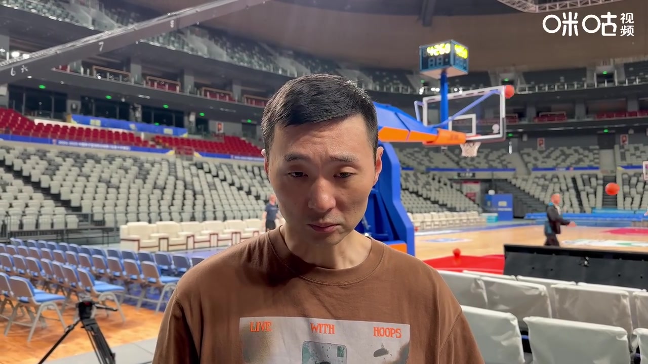 刘炜：阿不都沙拉木今晚应该能回到球场 齐麟和赵睿还需要评估