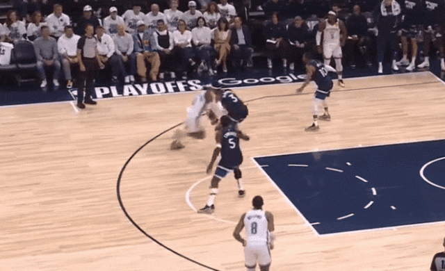 爱德华兹，攻防两端炸碎雷霆